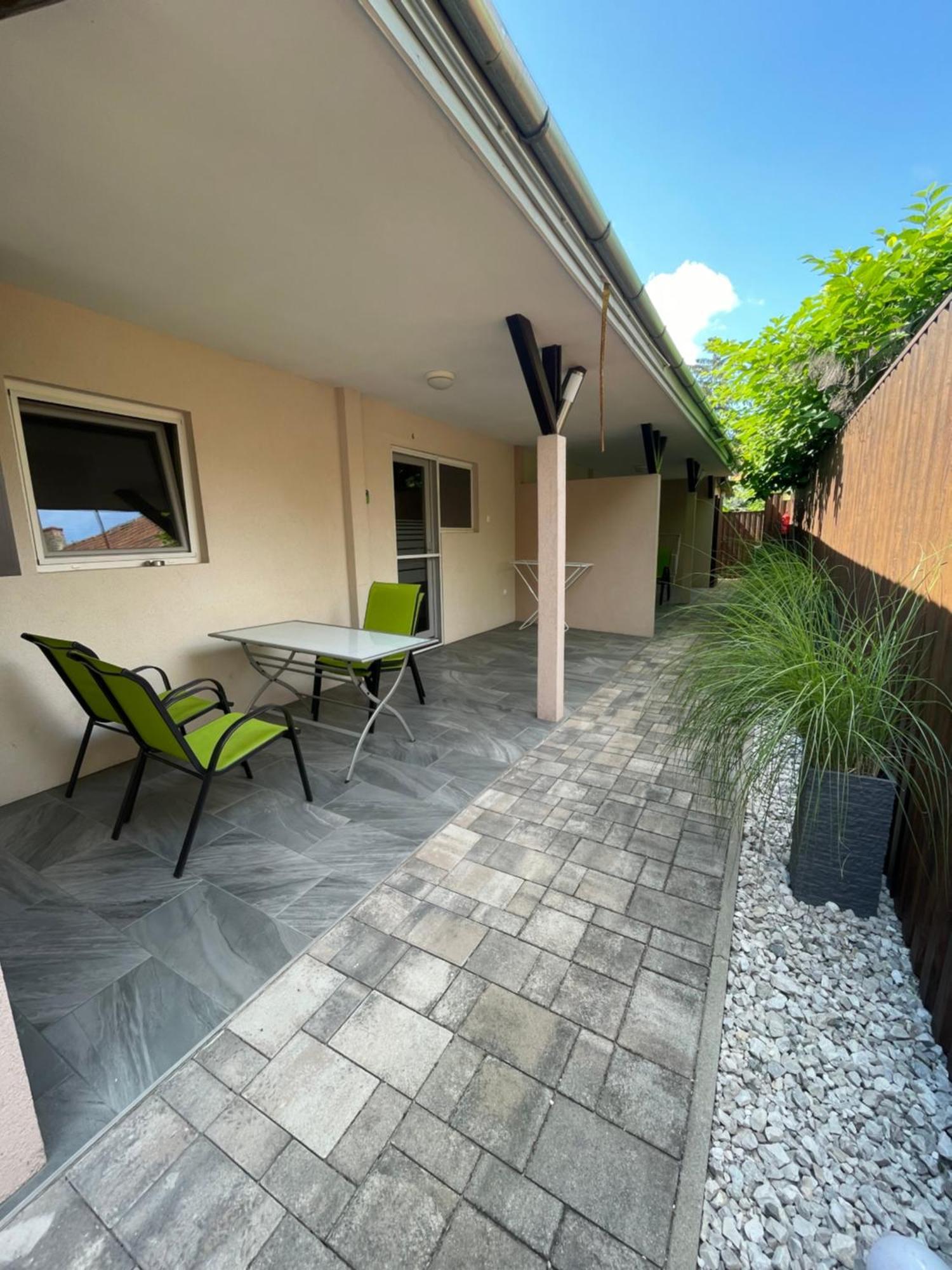 Tutti Apartment *